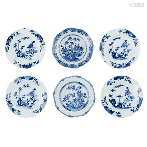 SIX BLUE AND WHITE EXPORT PLATES QING DYNASTY, 18TH CENTURY largest 22.7cm diam