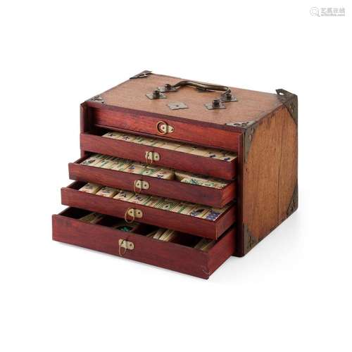 CASED BONE AND BAMBOO MAHJONG SET SINCERE DEPARTMENT STORE MARK, REPUBLIC PERIOD case 23.8cm wide