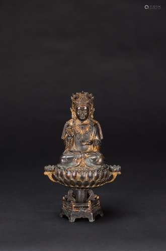 A Lacqure Gold Bronze Budhha