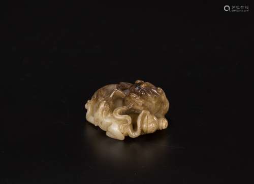 Qing -A Russet White Jade Carved Two Lions