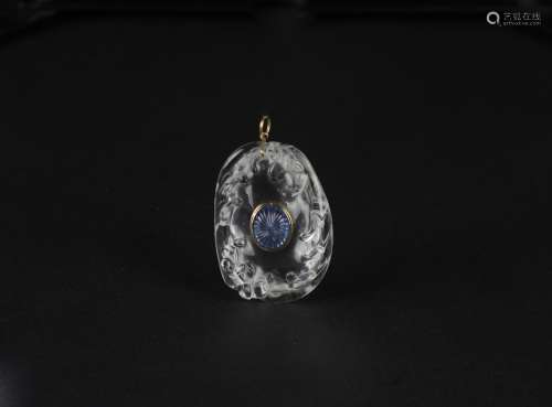 A Clear Crystal Carved Double Chilung Insert 10 Ct Sapphire Pendant