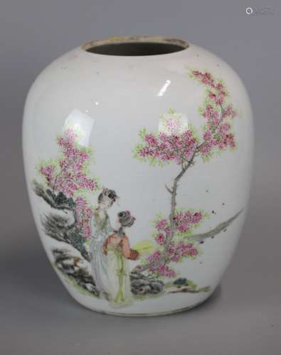 Chinese famille rose porcelain jar, 19th c.