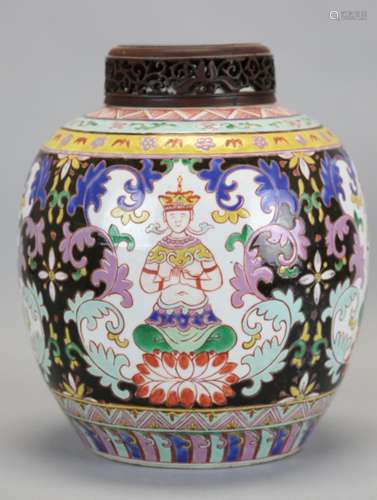 Chinese porcelain cover jar, 19th c.