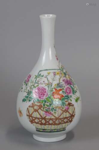 Chinese famille rose porcelain vase Republican period