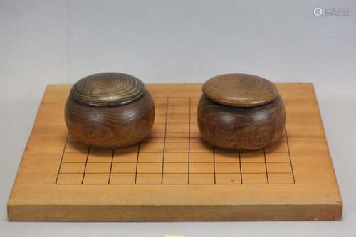 Chinese Go game set w/ boxwood board