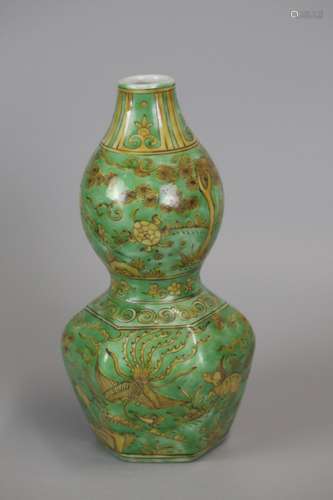 Chinese green & yellow glazed porcelain vase