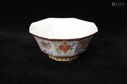 A Chinese Famille-Rose Porcelain Bowl