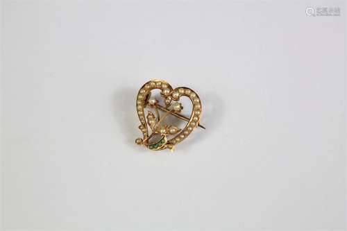 An Edwardian 15ct Gold Heart-Shape Pearl and Turquoise Brooch