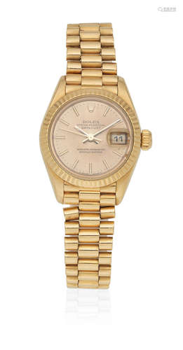 Datejust, Ref: 69178, Sold 25th December 1995  Rolex. A lady's 18K gold automatic calendar bracelet watch