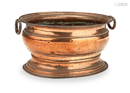 A late 17th/early 18th century copper wine cistern, Dutch, circa 1700