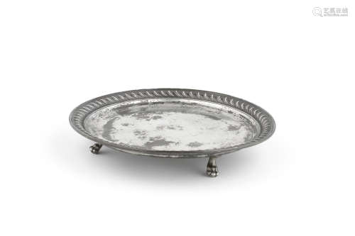 An early to mid-18th century pewter salver, Dutch