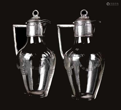 PAIRE DE CARAFES A VIN D’EPOQUE ART-DECO