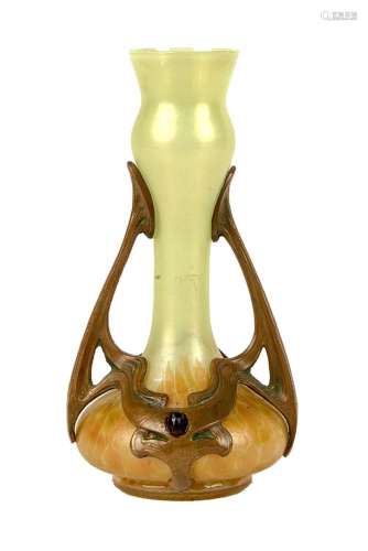 VERRERIE LOETZ (1836-1947), ATTRIBUE Vase Art-NouveauVase Art-Nouveau