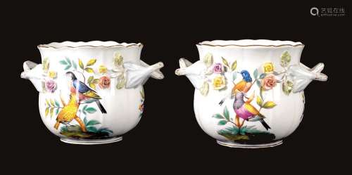 JEAN-BAPTISTE LOCRE (1726-1810) Fondateur de la Manufacture de « Porcelaine de Paris » en 1773 Paire de cache-pots