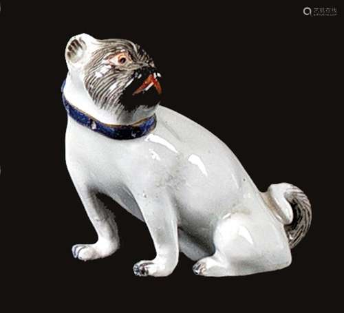 PORCELAINE DE MEISSEN 18ème SIECLE Petit chien carlin B. Mobs