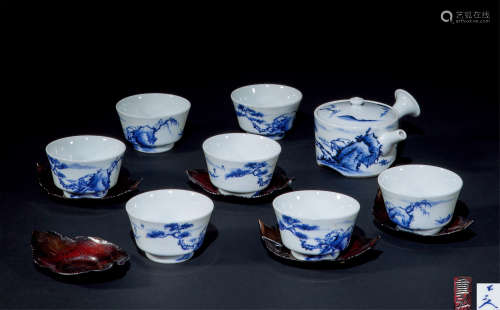 明治-大正时期 清水七兵卫造青花山水图茶具一组（含壶1个，杯7个）、铜质茶托5客