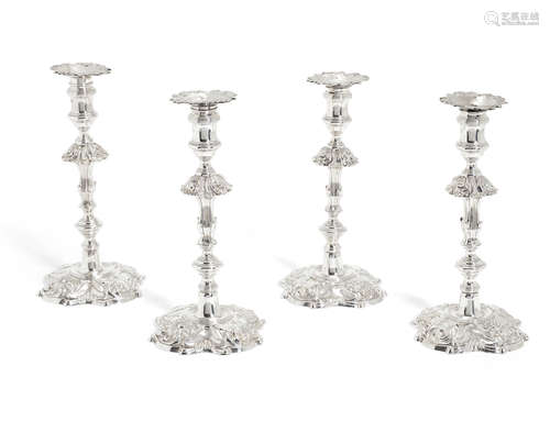 by William Homer, London 1748  (4) A set of four George II silver candlesticks