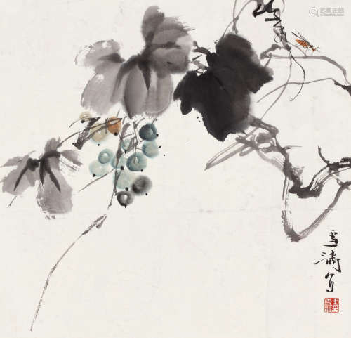 王雪涛（1903～1982） 葡萄蜜蜂 镜芯 设色纸本