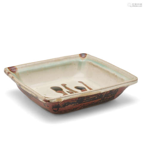 A stoneware dishShowa era (1926-1989), mid-20th century HAMADA SHOJI (1894-1978)