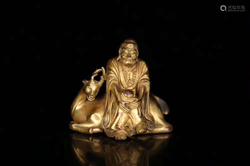 17-19TH CENTURY, A GILT BRONZE ARHAT DESIGN FIGURE, QING DYNASTY