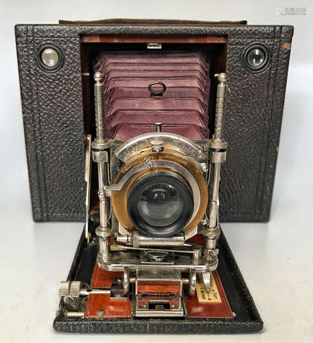 AN AMERICAN NO.4 CARTRIDGE KODAK CAMERA