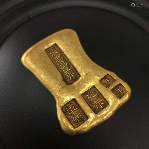 17-19TH CENTURY, A GOLD INGOT OF FIVE OUNCE, QING DYNASTY