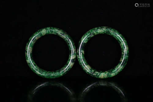 17-19TH CENTURY, A PAIR OLD JADEITE BANGLES, QING DYNASTY