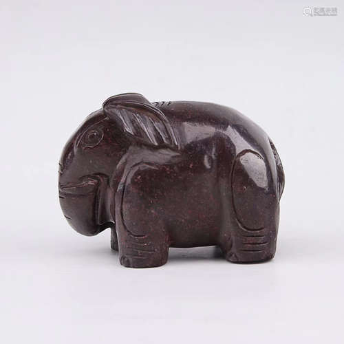 AN ELEPHANT DESIGN HETIAN JADE CARVING ORNAMENT