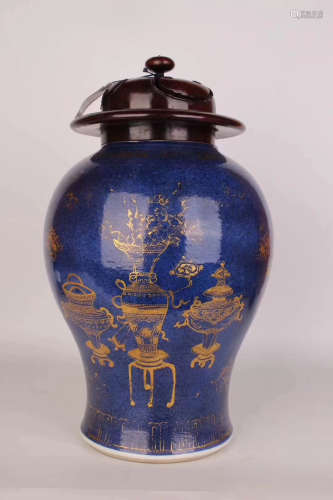17-18TH CENTURY, A GILT BLUE GLAZED HELMET-SHAPED JAR