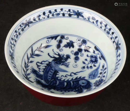 A BLUE&WHITE BEAST PATTERN BOWL