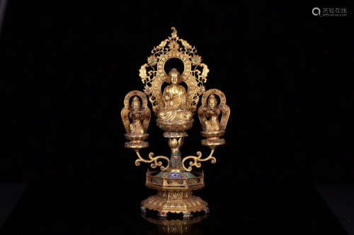17-19TH CENTURY, A GILT BRONZE VAIROCANA BUDDHA DESIGN STATUE, QING DYNASTY