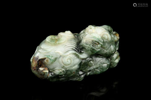 JADE CARVED 'MYTHICAL BEAST' ORNAMENT