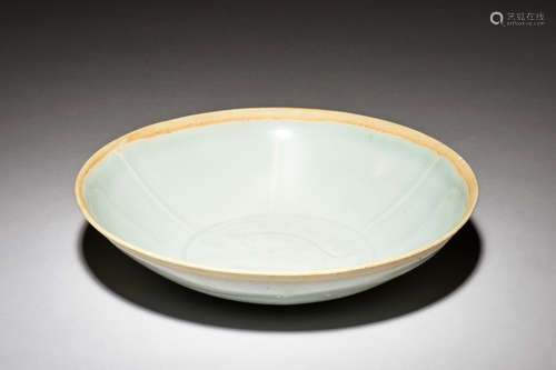 CELADON GLAZED 'FISH' BOWL