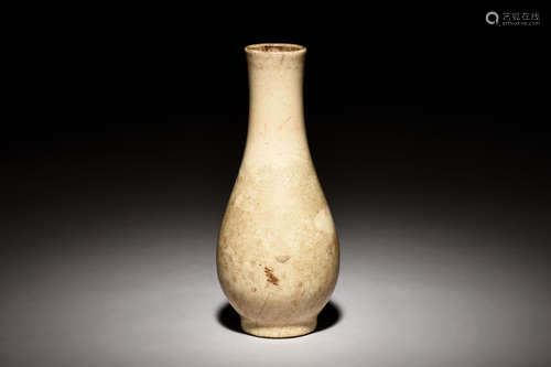 WHITE GLAZED VASE