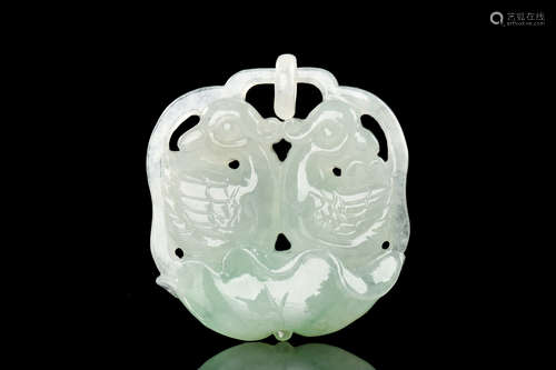 JADEITE CARVED 'MANDARIN DUCKS' PENDANT