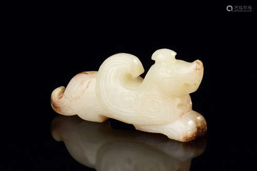 WHITE JADE CARVED 'MYTHICAL BEAST' ORNAMENT