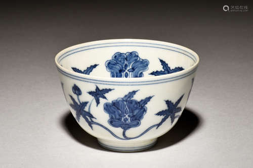 BLUE AND WHITE 'FLOWERS' CUP