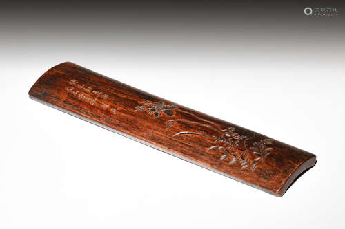 BAMBOO CARVED 'FLOWERS' WRIST REST