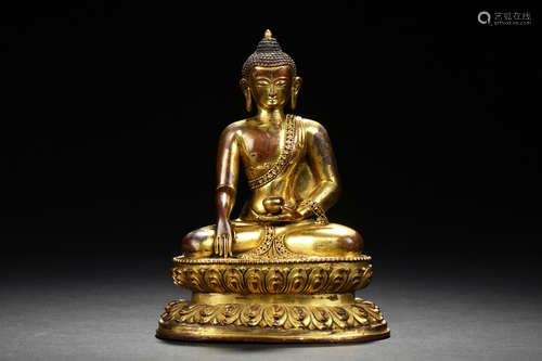 GILT BRONZE SEATED SHAKYAMUNI FIGURE