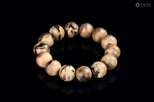 KALIMANTAN AGARWOOD BEAD BRACELET