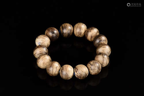 KALIMANTAN AGARWOOD BEAD BRACELET