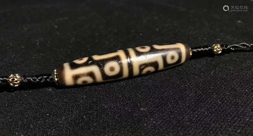 A DZI BEAD