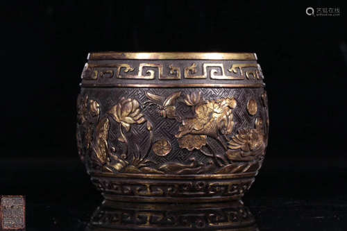 A LOVER BIRDS AND LOTUS PATTERN BRONZE CENSER