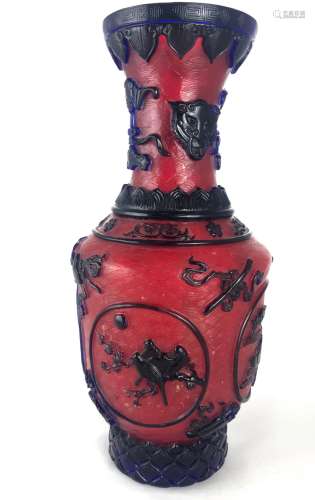A Sapphire-Blue overlay Red Peking Glass vase, Qing dynasty seal mark.