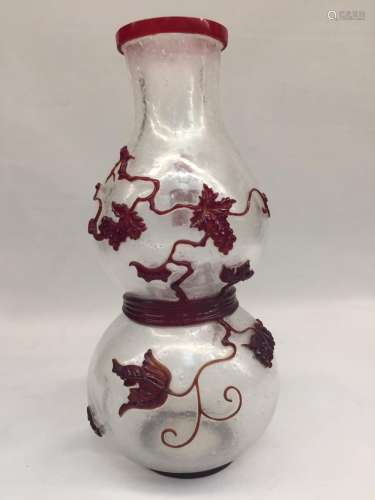 A Ruby-Red overlay white transparent Peking Glass Vase, Qing dynasty seal mark.