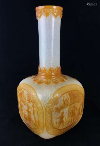 A Yellow overlay White Peking Glass vase, Qing dynasty seal mark.