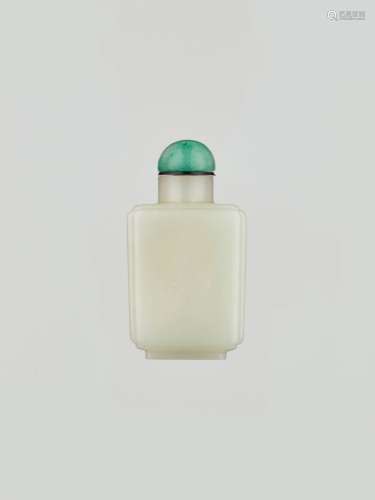 Chinese Works of ArtA WHITE JADE FACETED SNUFF ...