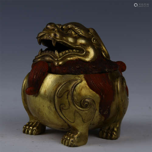 CHINESE GILT BRONZE SEATED LION INSENCE CAGE