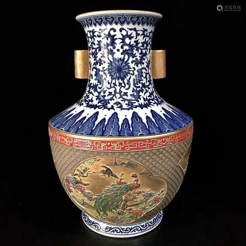 17-19TH CENTURY, A PAIR OF BLUE&WHITE MULTICOLOR DOUBLE-EAR VASES, QING DYNASTY