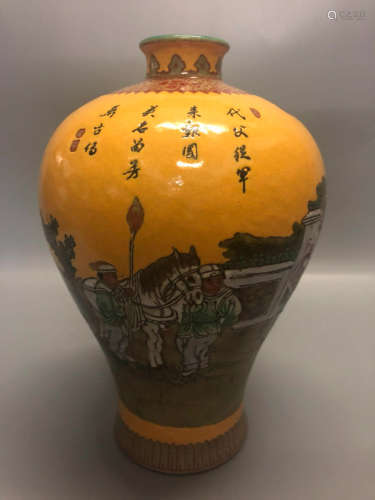17-19TH CENTURY, A STORY DESIGN MULTI-COLOR PLUM VASE, QING DYNASTY